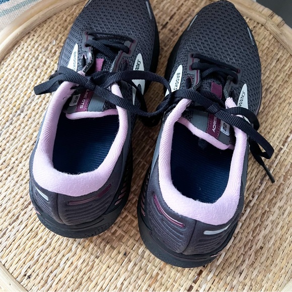 Brooks Adrenaline GTS 22 Pearl Black Metallic Road-Running Sneakers Women’s 8.5 - Picture 6 of 8